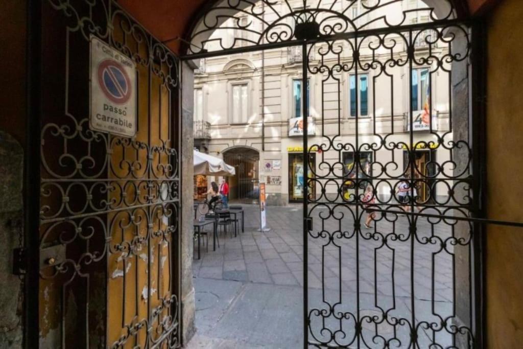L'Angolo Di Chiara Nel Cuore Di Torino Екстер'єр фото